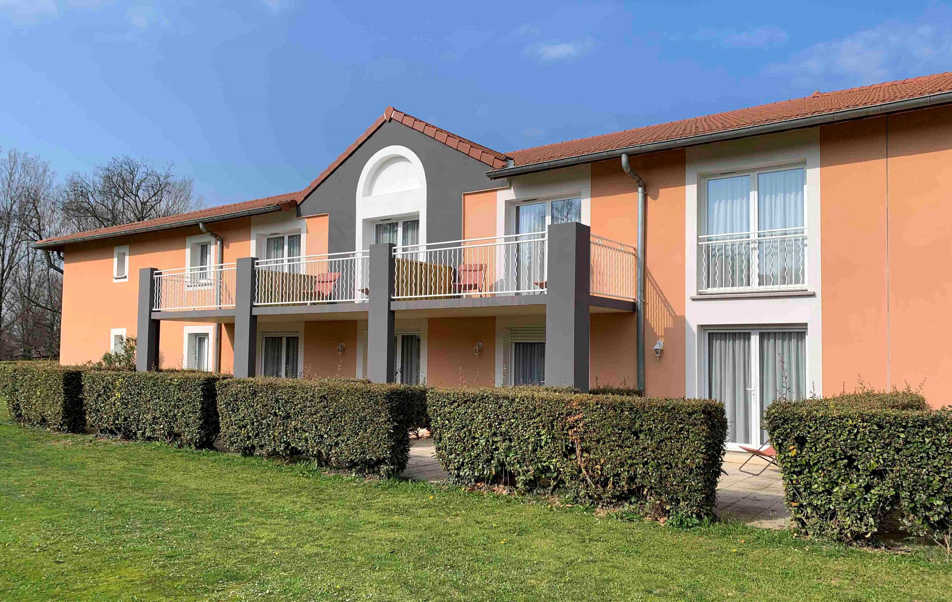 Best Western Golf D'Albon Esterno foto