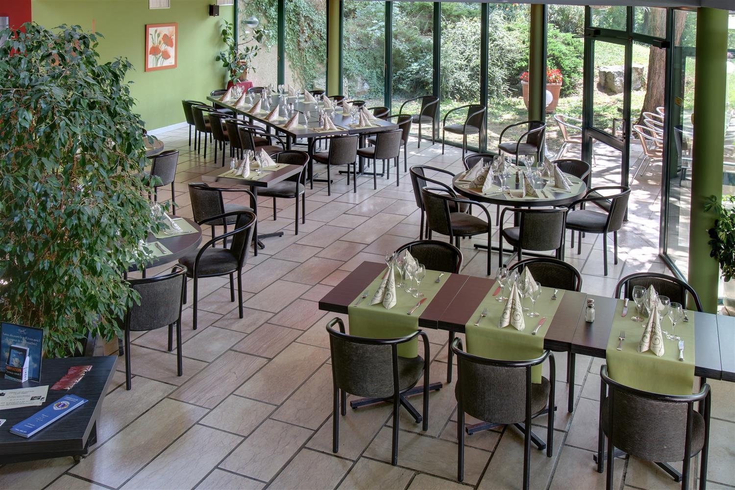 Best Western Golf D'Albon Esterno foto