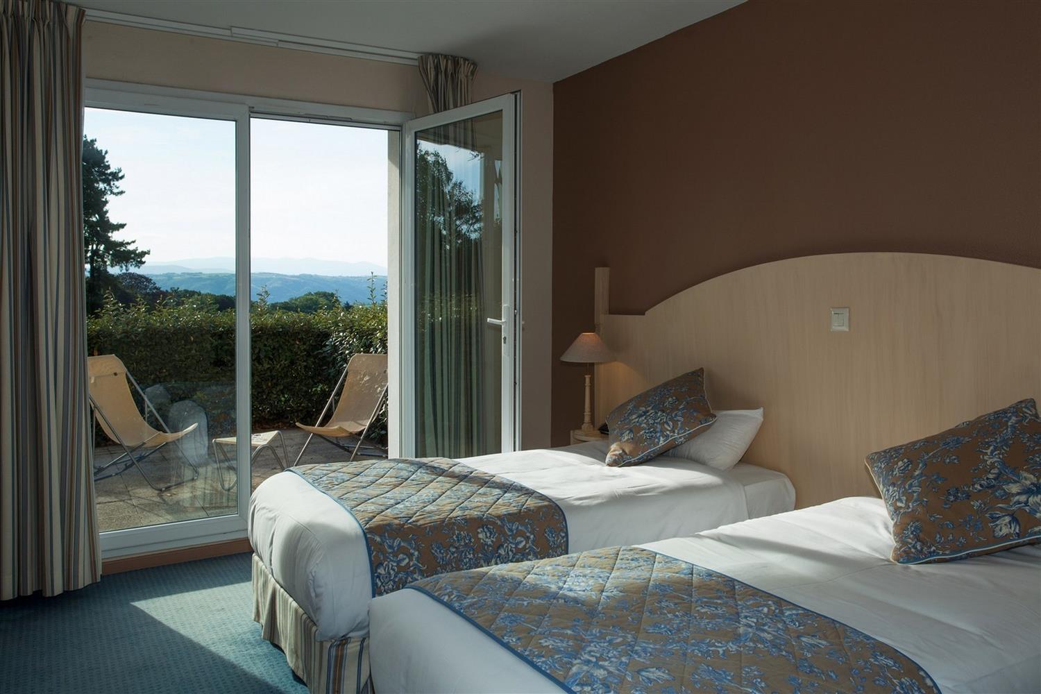 Best Western Golf D'Albon Esterno foto