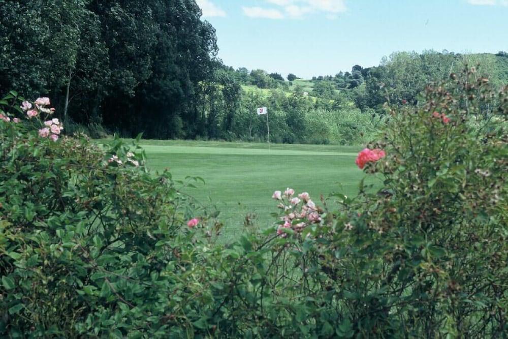 Best Western Golf D'Albon Esterno foto