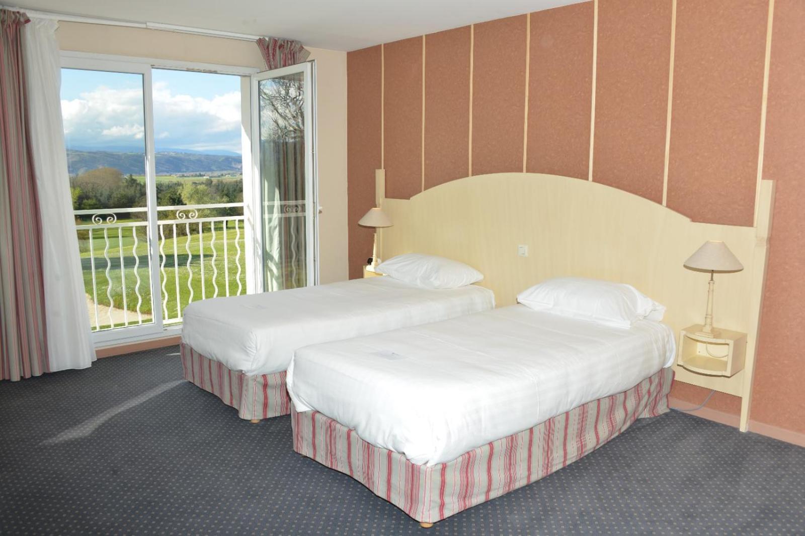 Best Western Golf D'Albon Esterno foto
