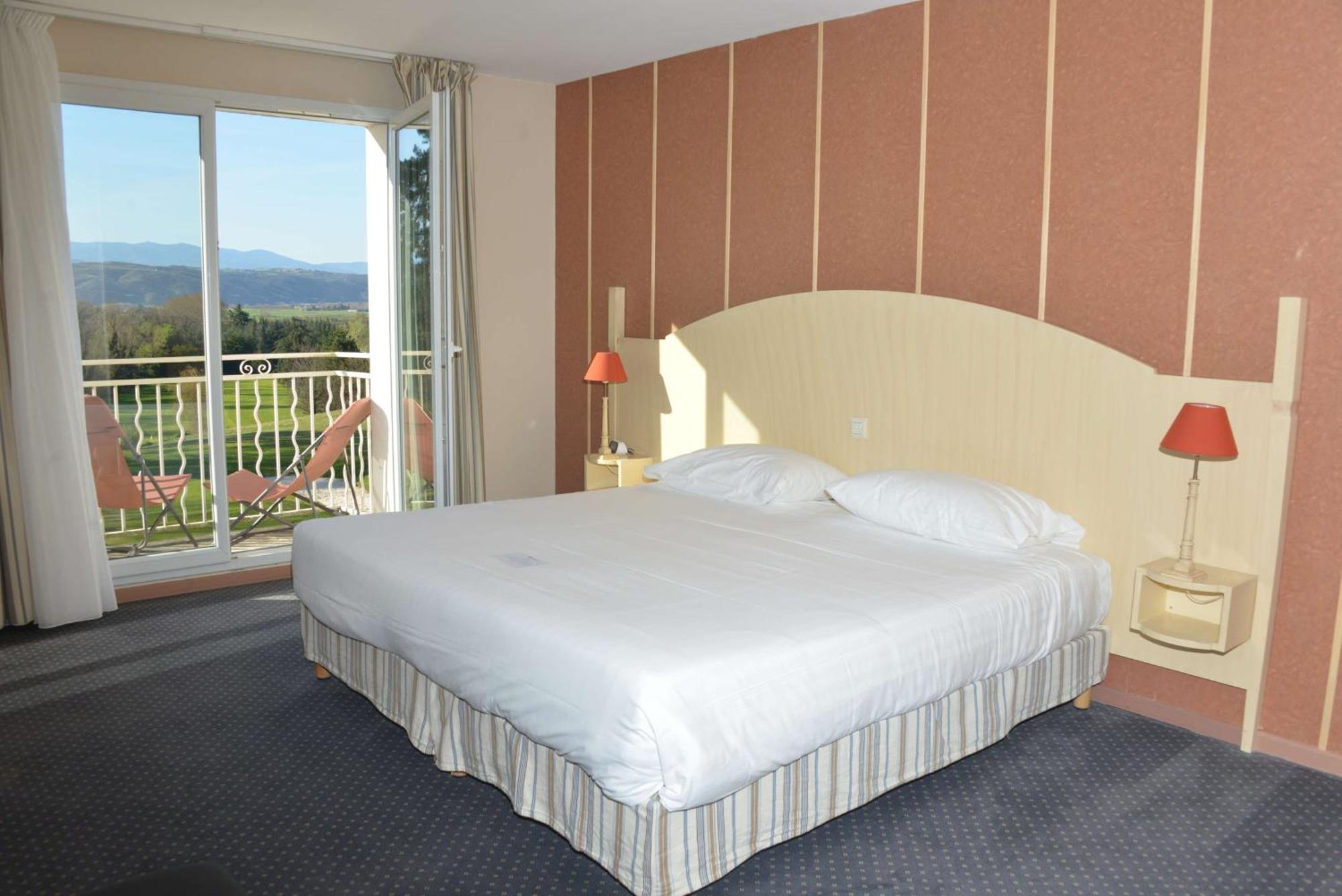 Best Western Golf D'Albon Esterno foto