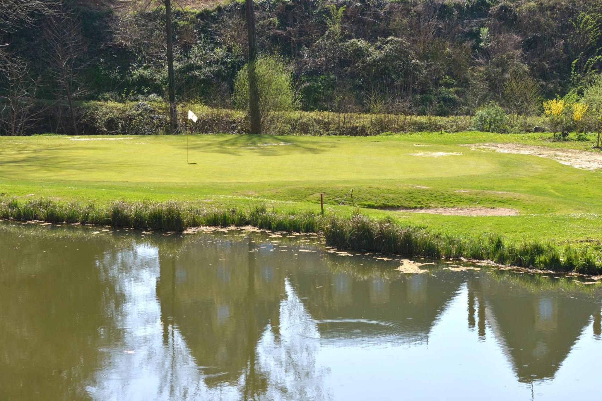 Best Western Golf D'Albon Esterno foto