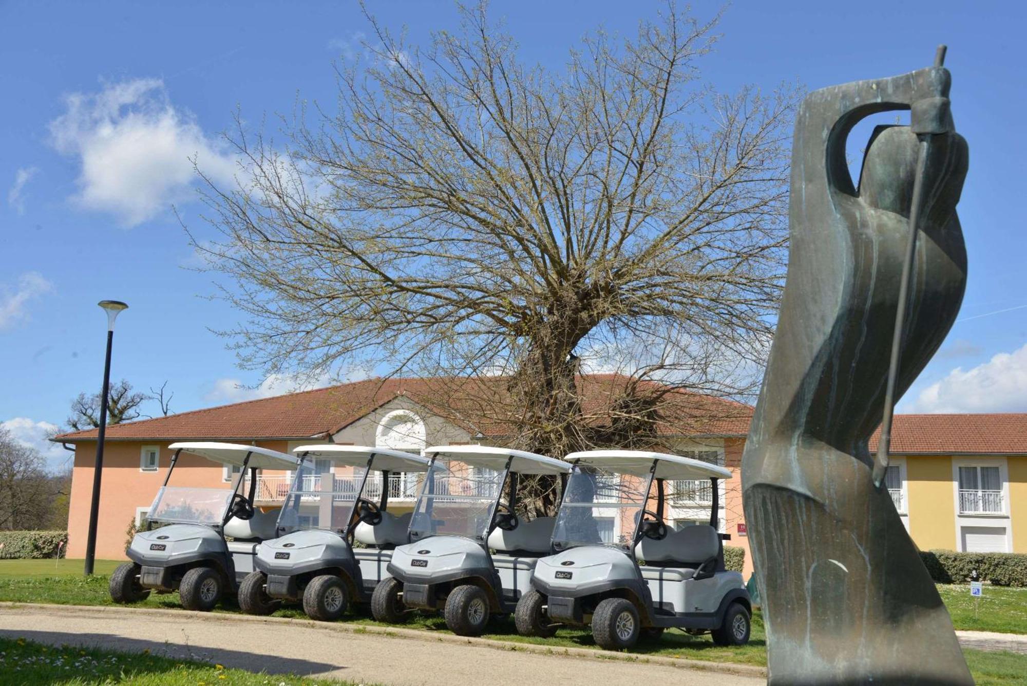 Best Western Golf D'Albon Esterno foto